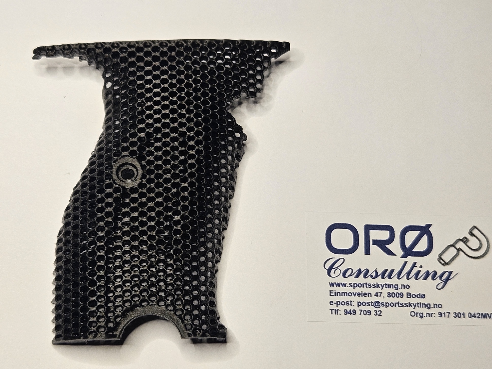 PERFORERTE SKJEFTEPLATER HÄMMERLI XESSE